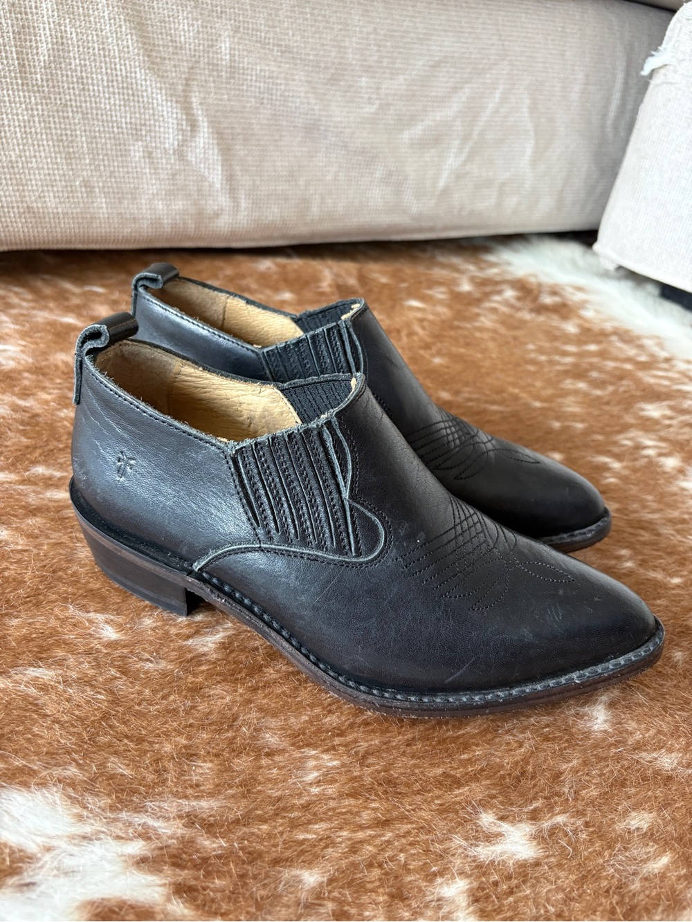 FRYE Black Leather Western Ankle Boots “Shooties” Women Size 6